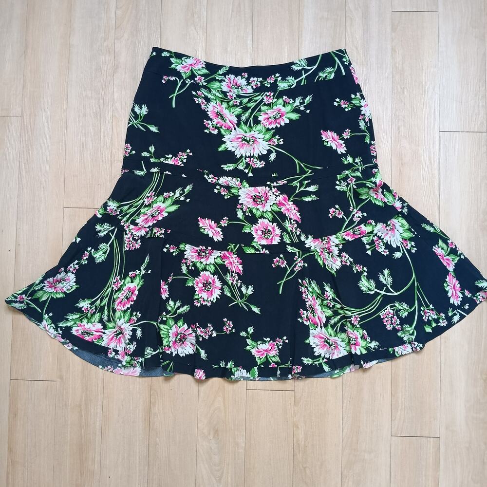 SOLD Bundle and Save! Floral Trumpet Skirt - Picture 1 of 5